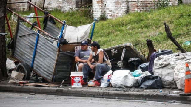 Argentina: pobreza alcanza al 40,6% de la población