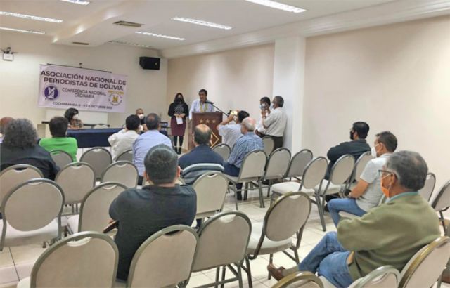 Periodistas  piden el  retiro de  dos leyes 