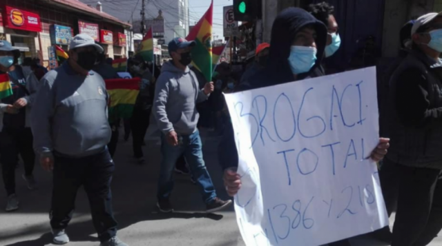 Gobierno no "anulará" proyecto antilegitimación y acusa a sectores de favorecer a criminales