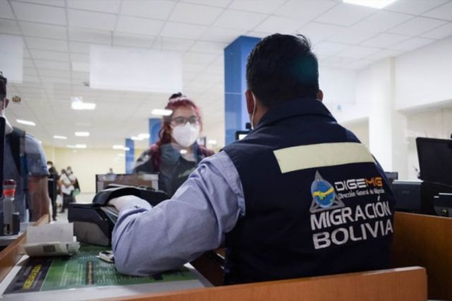 Piden anular las “alertas migratorias” por arbitrarias e inconstitucionales