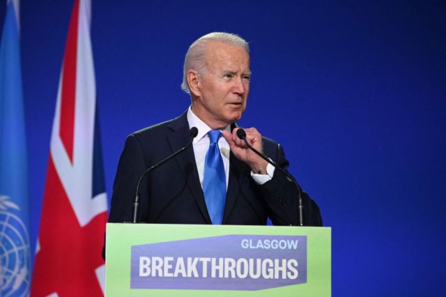 La popularidad de  Joe Biden sigue  en caída libre