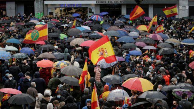 Miles de policías protestan en Madrid contra la reforma de la 'ley mordaza'