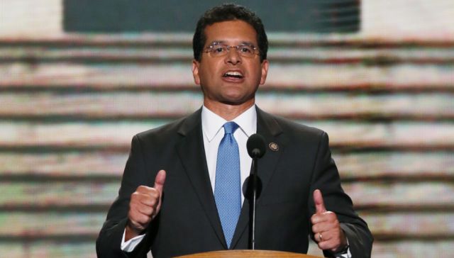 Gobernador boricua intenta ocultar corrupción