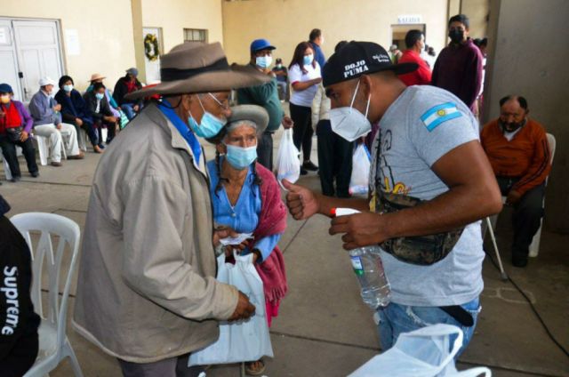 Hoy inició la entrega de la canasta alimentaria para la tercera edad en Tarija