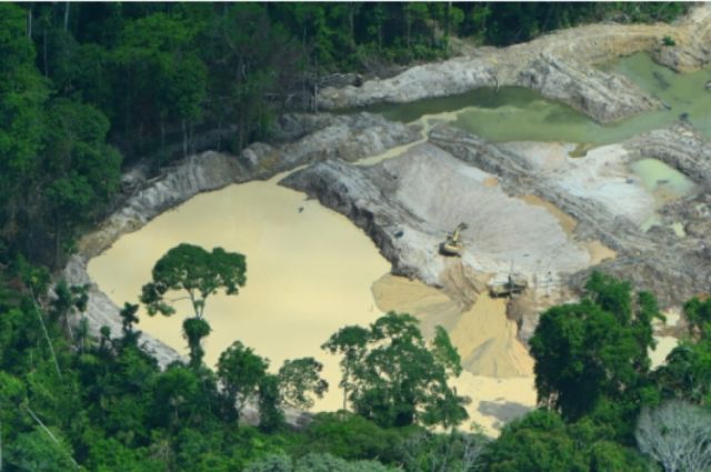 La minería ilegal del oro, la otra  epidemia que lacera la Amazonia