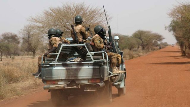 41 muertos en Burkina Faso, presumen ataque yihadista