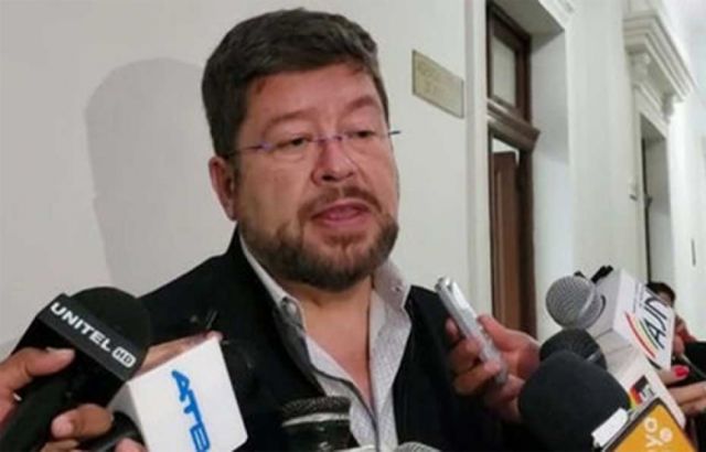 Samuel: Si Arce hablara con la gente, sabría que el país ha empobrecido
