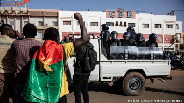 Burkina Faso: Niegan golpe  tras tiroteos en cuarteles