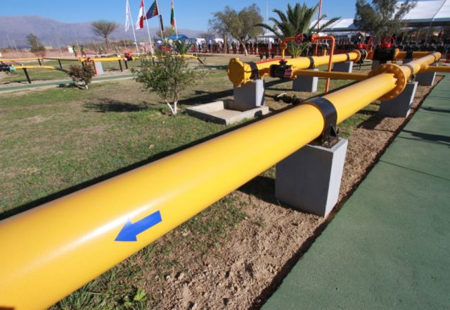 YPFB quiere enviar mayores volúmenes de gas a Argentina durante el invierno 