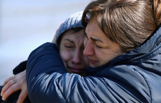 ACNUR: 10 millones de personas huyeron de sus hogares en Ucrania