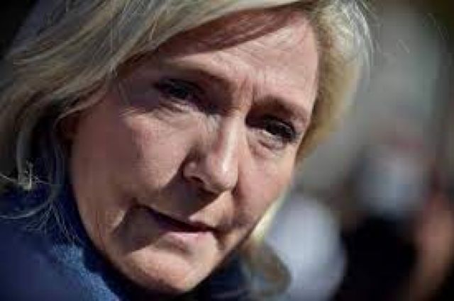 Investigan a Le Pen 7 días antes de las presidenciales