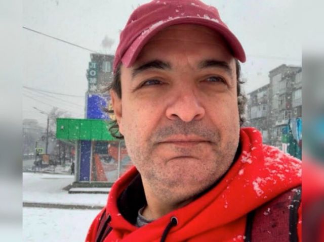 "Si no saben de mí, habré sido capturado por el Servicio de Seguridad de Ucrania": Reportan la desaparición del periodista chileno Gonzalo Lira