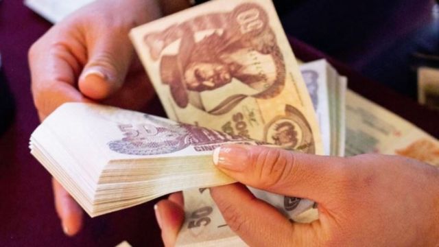 El Gobierno y empresarios se reunirán el lunes para tratar el incremento salarial 2022