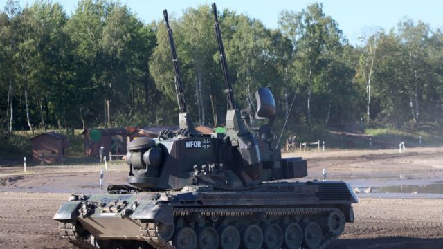 Alemania enviará por primera vez armas pesadas a Ucrania