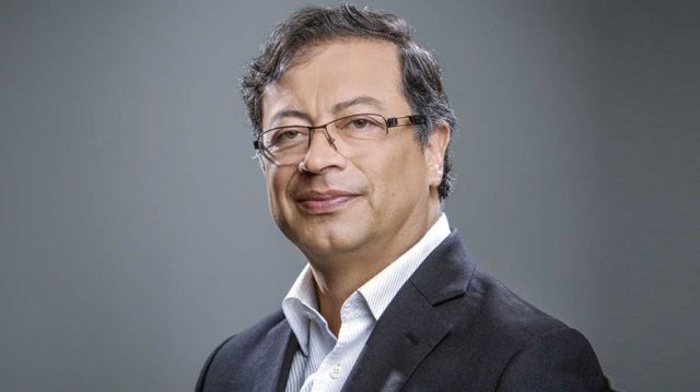 Petro en la delantera para presidenciales