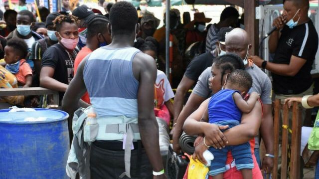 Migrantes de Haití exigen desde México asilo a EEUU