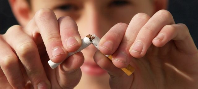 OMS insta a deja de fumar en el Día mundial sin tabaco