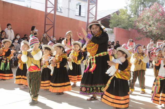 Instantáneas del Día de la Madre en el Kínder Niño Jesús
