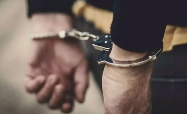 Aprehenden al asistente de un fiscal en El Alto en flagrancia con dinero de un soborno
