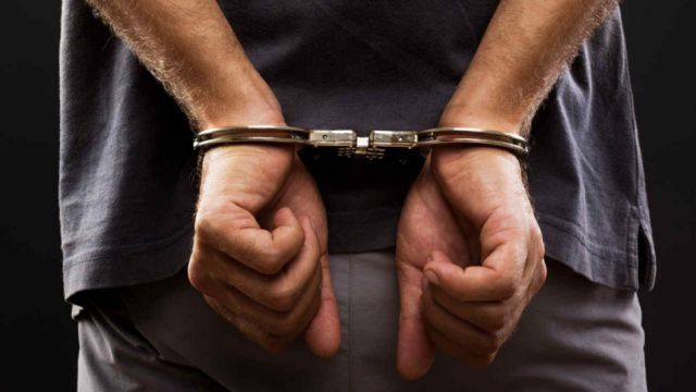 Masacran a  un niño con  un machete  de guerra en Córdoba - Argentina