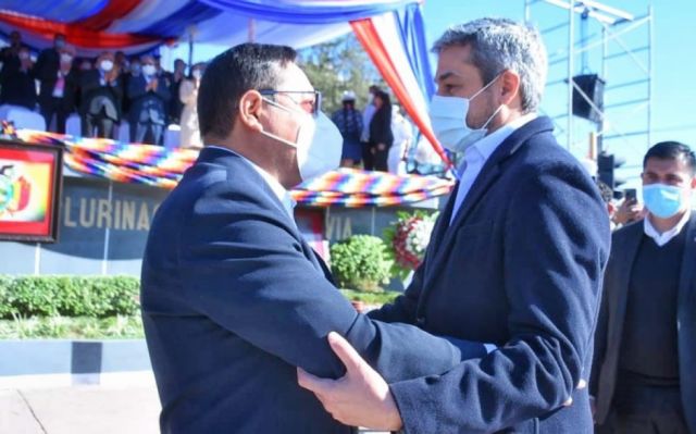 El presidente de Paraguay invita a Bolivia a formar parte de corredor bioceánico