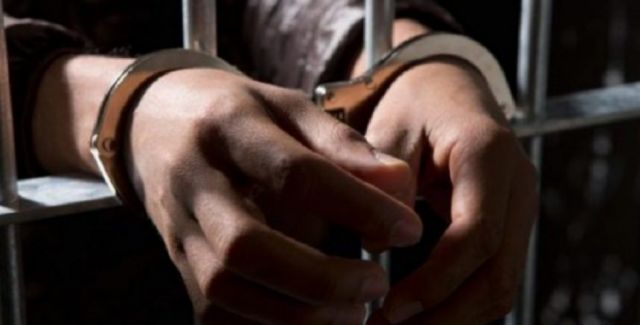 Dan sustitutivas a tres policías investigados por fuga de presos en Bermejo