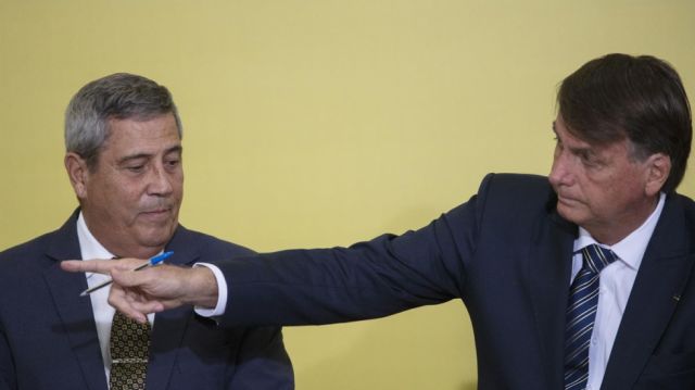 Bolsonaro confirma a general como su dupla electoral