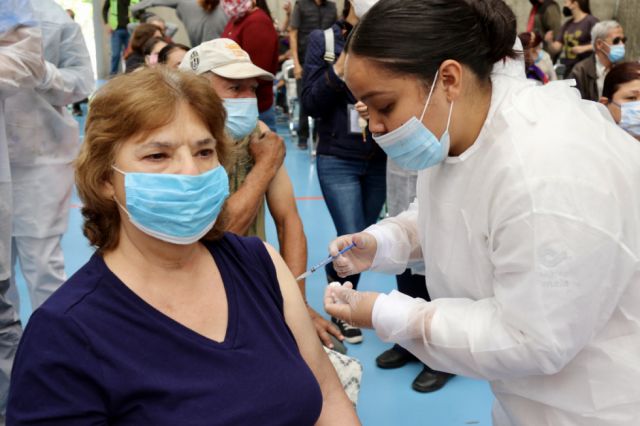 Sin vacunación Covid en Las Américas 224 millones de personas