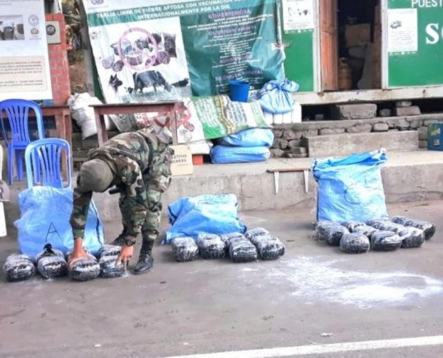 Hallan 31 kilos de marihuana camuflada en detergentes 