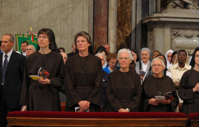 El papa Francisco nombra por primera vez a mujeres en el Comité Asesor de los Obispos