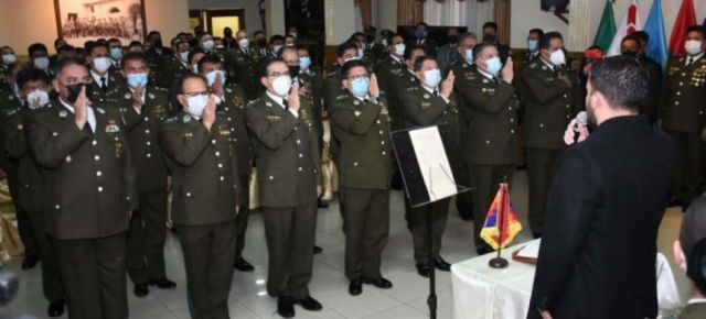 Posesionan directores y  comandantes de la Policía