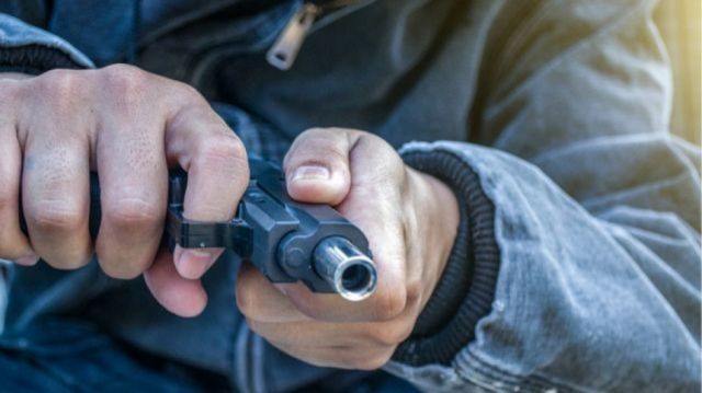 Policía captura a dos sujetos que portaban arma de fuego en San Lorenzo