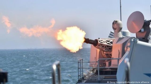 China inicia simulacros militares "sin precedentes" con fuego real alrededor de Taiwán