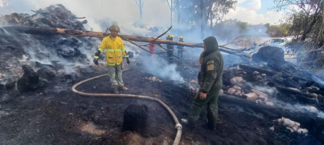 Incendio en Los Chapacos consumió mil metros cuadrados 