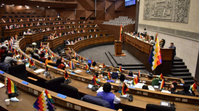 CC no cederá 2/3 para elegir Contralor