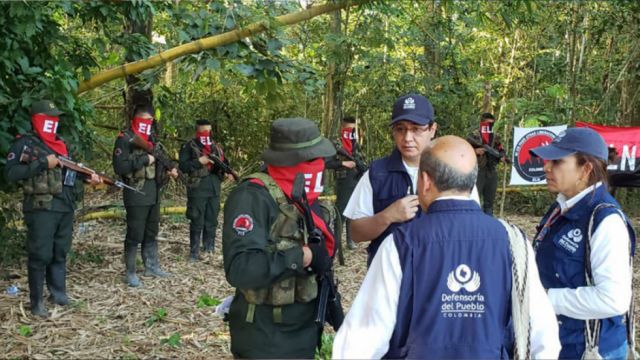 ELN libera en Arauca a seis militares retenidos