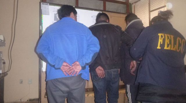 Policías implicados en muerte de chofer seguirán detenidos