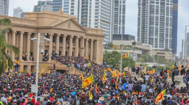 ¿Dónde huyen  los políticos  derrocados?