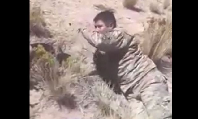 Abren sumario al militar retenido por comunarios y acusado de ‘voltear’ celulares