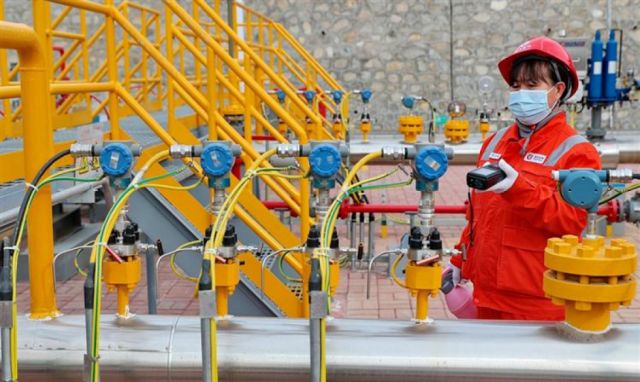 Rusia aumenta exportaciones de combustibles a China