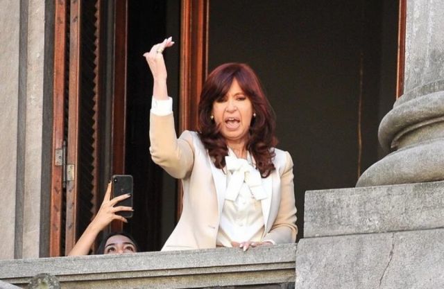 Organizaciones argentinas respaldan a Cristina Fernández