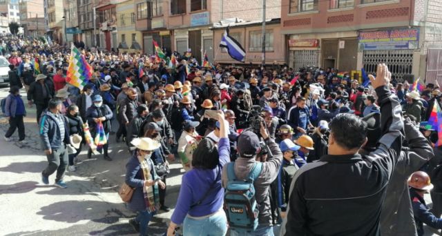 Viceministra indica que algunos funcionarios tomaron vacación para asistir a la marcha