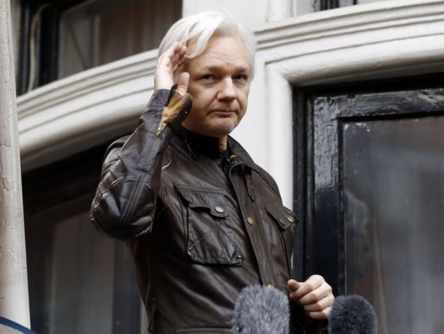Assange presenta argumentos para apelar extradición