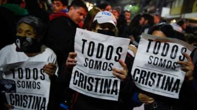 Medios argentinos rechazan los intentos de vincular la labor periodística con el fallido atentado contra Cristina Fernández