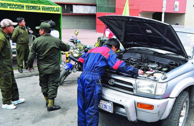 Tarija: Comenzó la inspección vehicular 2022