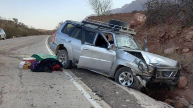 Accidente deja dos muertos y seis heridos