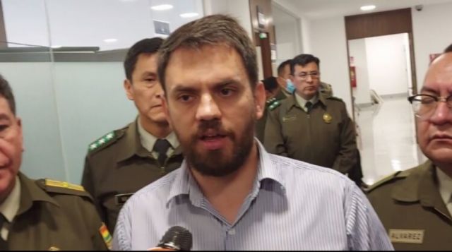 Del Castillo llama "antipatrias" a opositores 