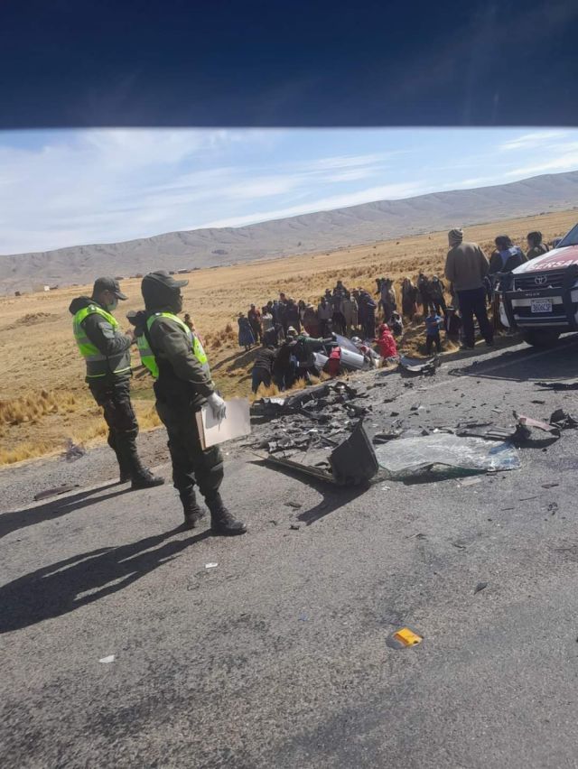 Accidente en Desaguadero deja al menos seis muertos