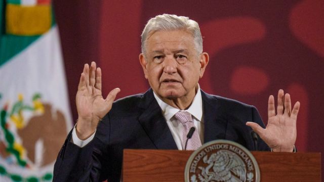 AMLO confirma la renuncia del fiscal del caso Ayotzinapa