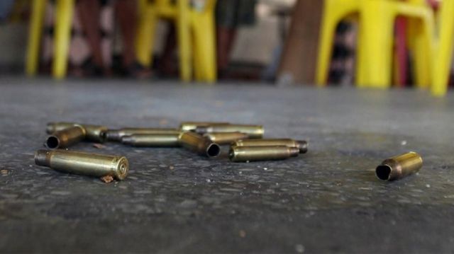 Delincuentes se enfrentan a balazos en Bermejo
